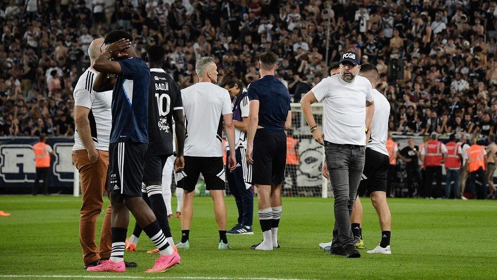 Fotbalisté Bordeaux doplatili na incident fanouška a zůstávají ve druhé lize